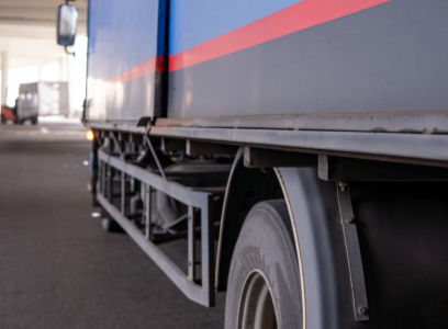 bottom 1 Trusted delivery company in Singapore ensuring fast and secure local delivery service
