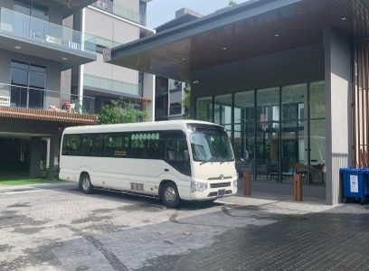 bottom 2 (2) Reliable shuttle service Singapore for malls and hospital commuters